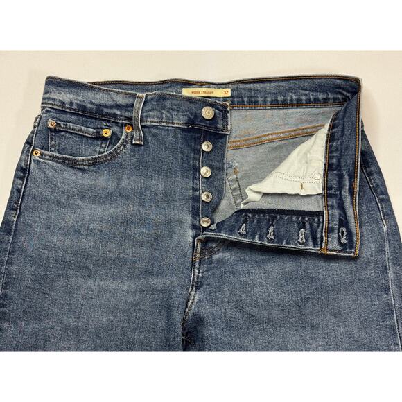 Levi's Women's Wedgie Straight Leg Button Fly Blue Denim Jeans - Size 32x27.5 - Picture 2 of 7